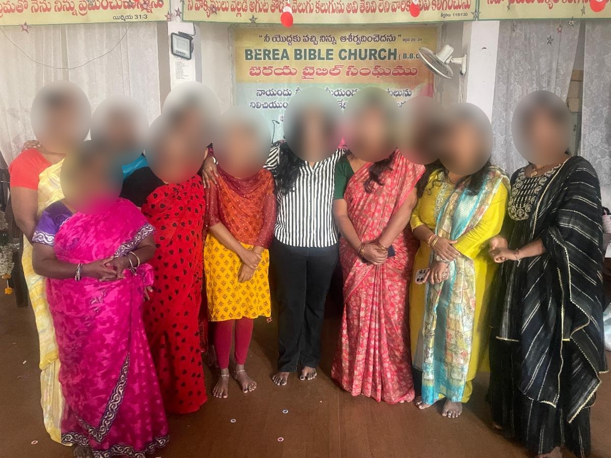 Women from the Nations Hope Store training program with the GPPD team